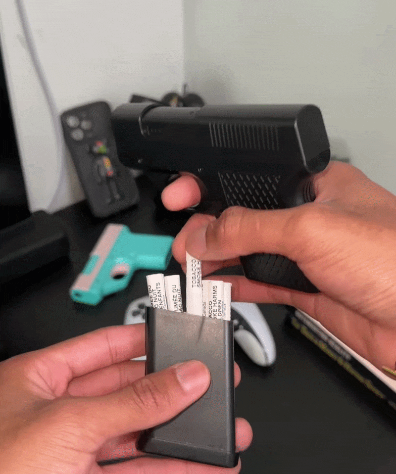 The Cloudy Pocket™ Gun Lighter